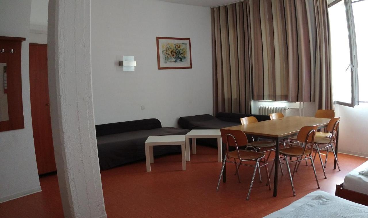 Hostel Am Kurtti Berlin Dış mekan fotoğraf
